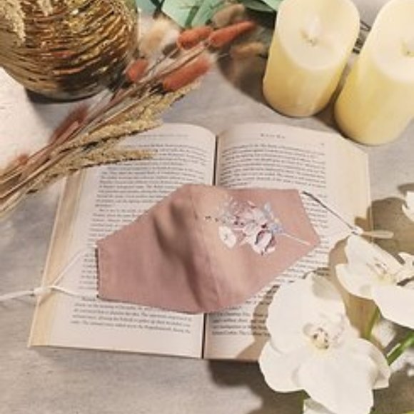 3 Pack Sakura Painted Linen Face Masks - Picture 9 of 10